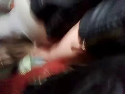 Мъжът нахвърли гнева на приятелката си и я препарира porno klipove bg здраво. .
