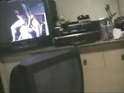 Света Булкина свършва porno s balgarki от твърдия член на съпруга на сестра си в сочно дупе. .